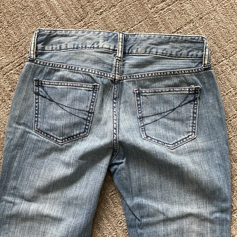 GAP Factory Curvy Low Rise Capris - Picture 4 of 12